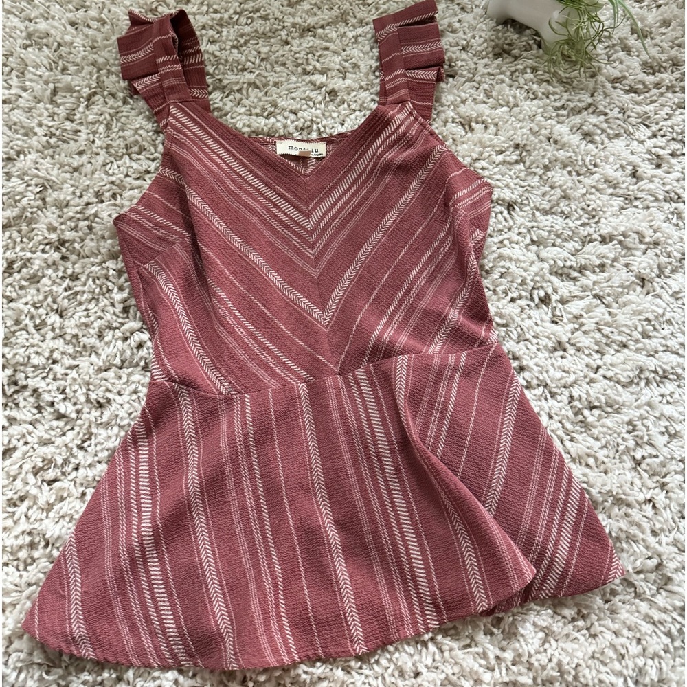 Monteau LA preppy chic stylish cute womens peplum v neck date night blouse top.